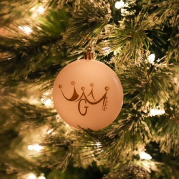 1Plasticroundornament